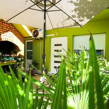 Oasis Apartament *